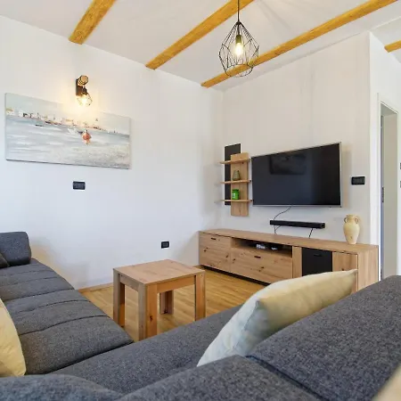 Villa Morgan By Rent Istria *